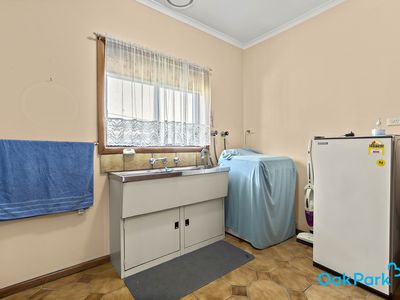 27 Cosmos Street, Glenroy