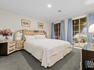 38 Eureka Crescent, Narre Warren South