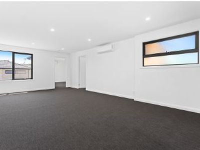 2 / 34 Peter Street, Box Hill North