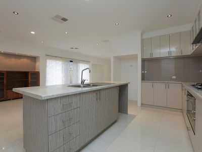 10 Harlequin Pass, Southern River