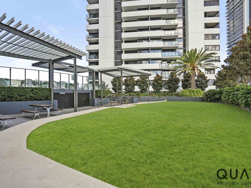 3006 / 420 Macquarie Street, Liverpool