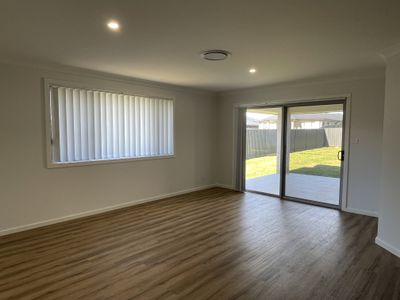 46 Evesham Circuit, Tamworth