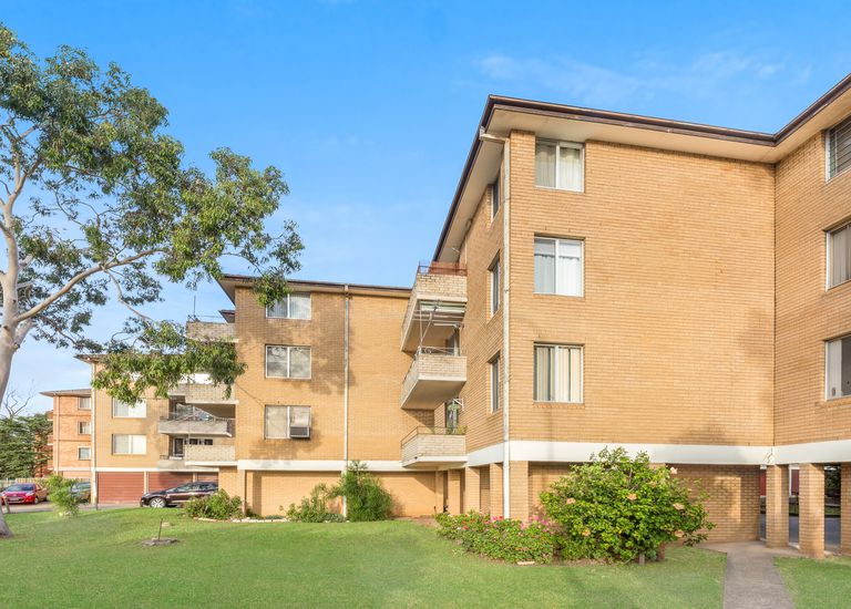 36 / 120 Cabramatta Rd, Cabramatta