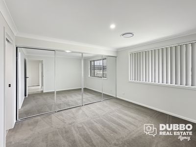 8 Malanda Avenue, Dubbo