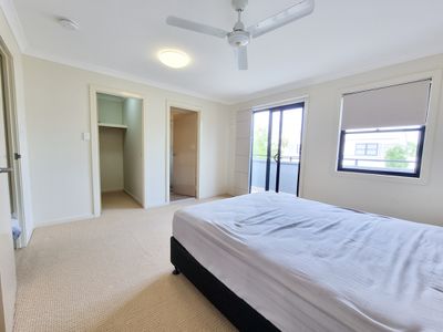 23 / 1 Michel Place, Telina