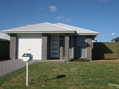 10B Arthur Summons Street, Dubbo
