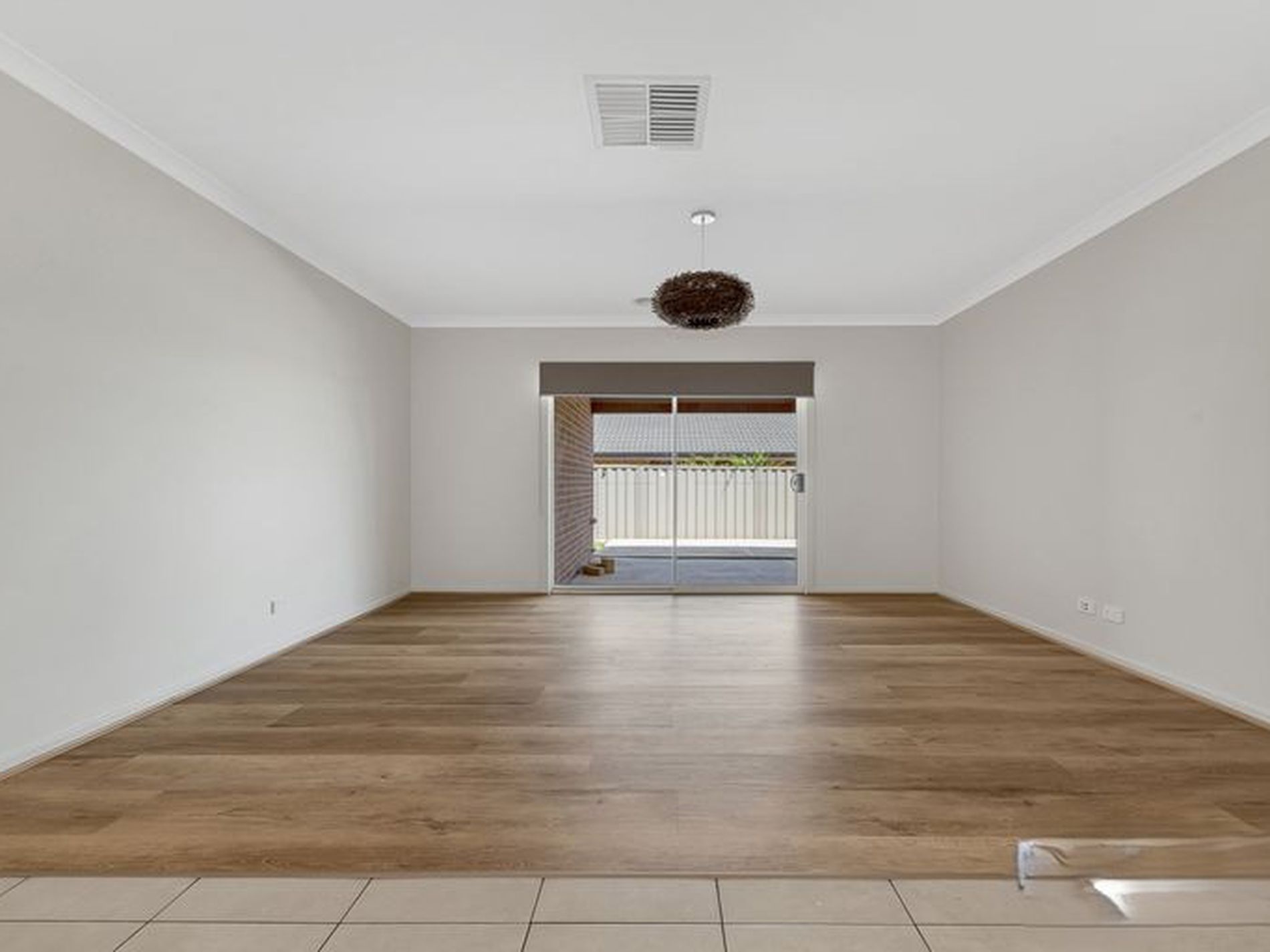 14 Aquitane Drive, Cranbourne East