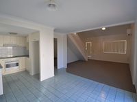 8 / 21 Stanton Road, Tingalpa