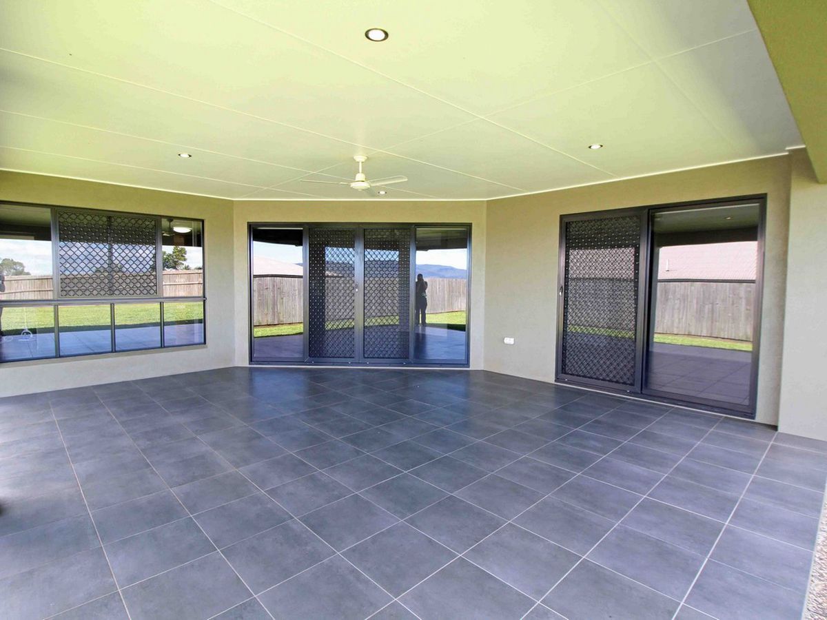 11 Lavender Crescent, Atherton