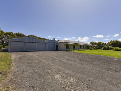 16 Admella Drive, Beachport