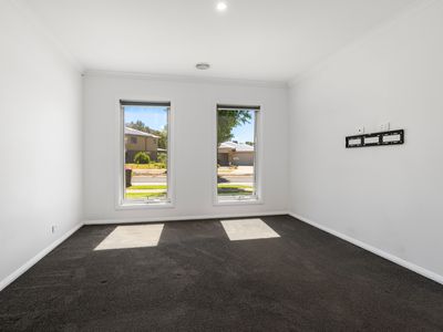 147 STANTON DRIVE, Thurgoona
