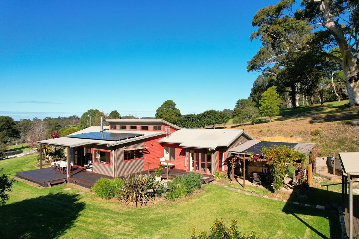 83 Rainforest Parkway, Narooma