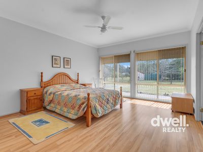 9 LAURINA PLACE, Bewong