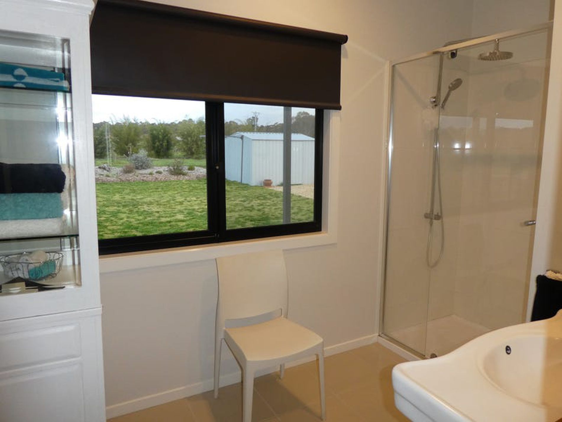 1 Red Box Ct, Seymour