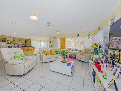 21 Meadow Way, Tarneit