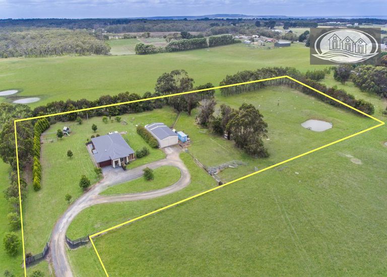 24 Tully Lane, Bolwarra
