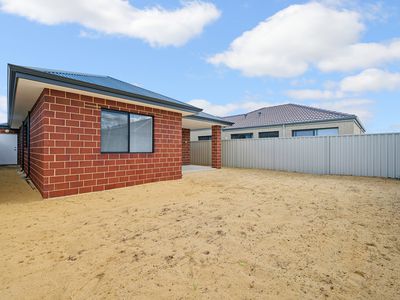 32 Lancaster Loop, Piara Waters