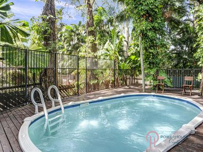 Room 2 / 19 Veivers Road, Palm Cove