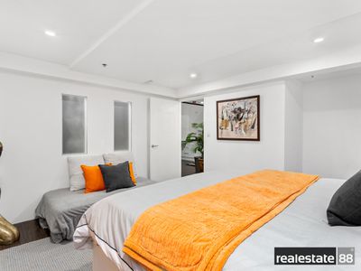 4 / 82 King Street, Perth
