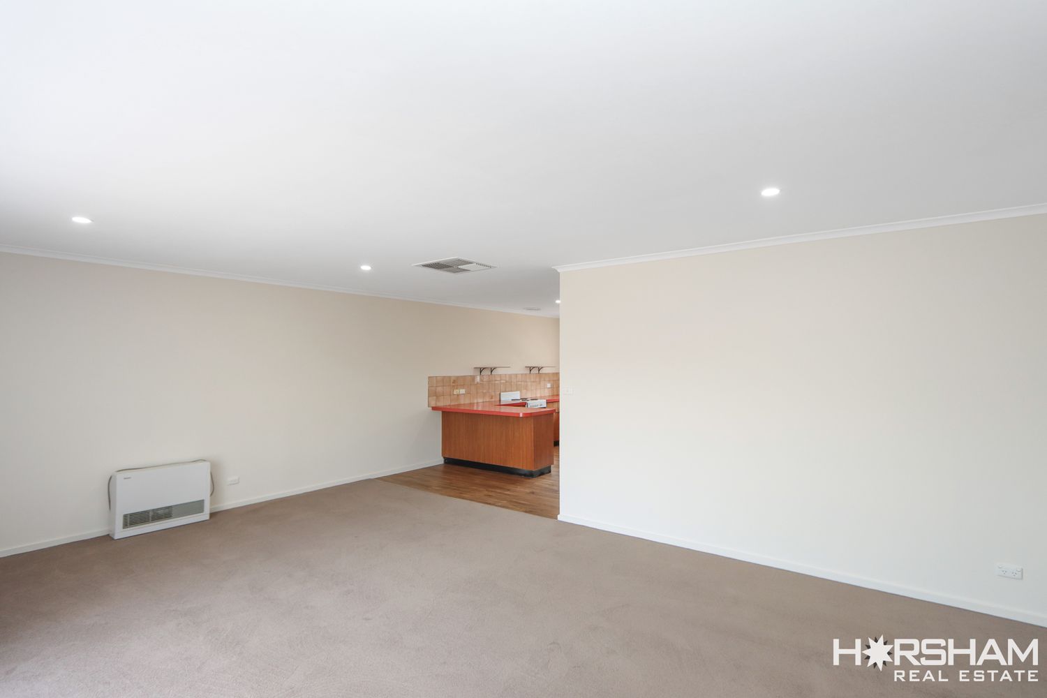 1 / 9 Young Street, Horsham