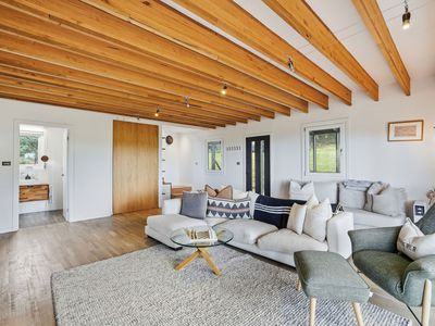 338 Dulcia Road, Gordon