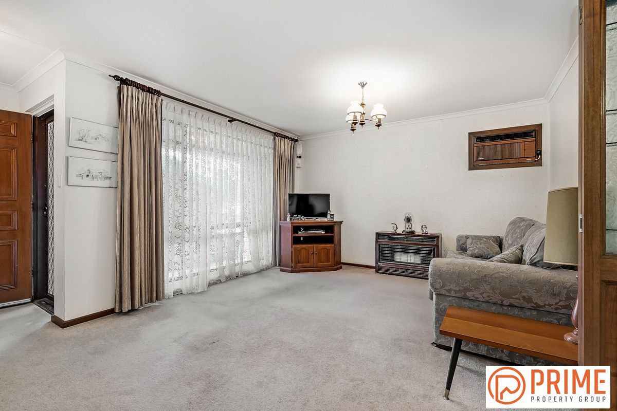 14 Chapman Crescent, Redwood Park