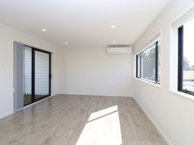 5C Devon Road, Bucklands Beach