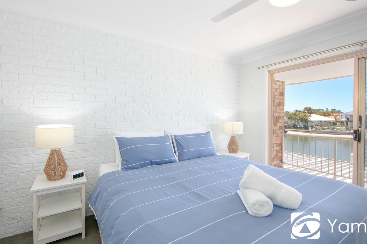 1 / 28 The Mainbrace, Yamba