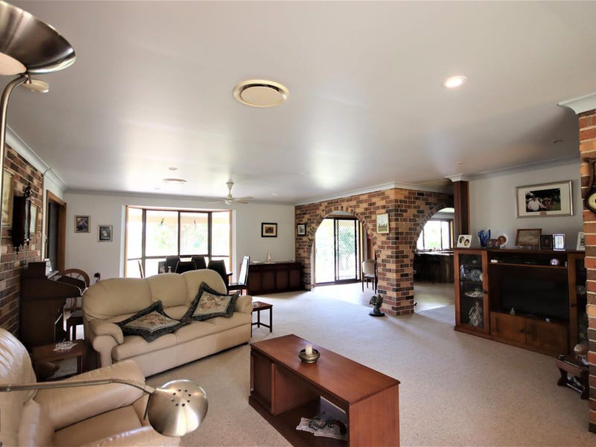 14 Brownes Road, Salt Ash, Salt Ash - Thumbnail 5