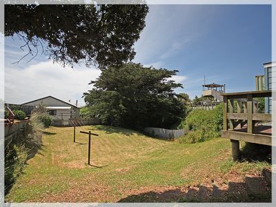 13 Nelson Street, Foxton Beach