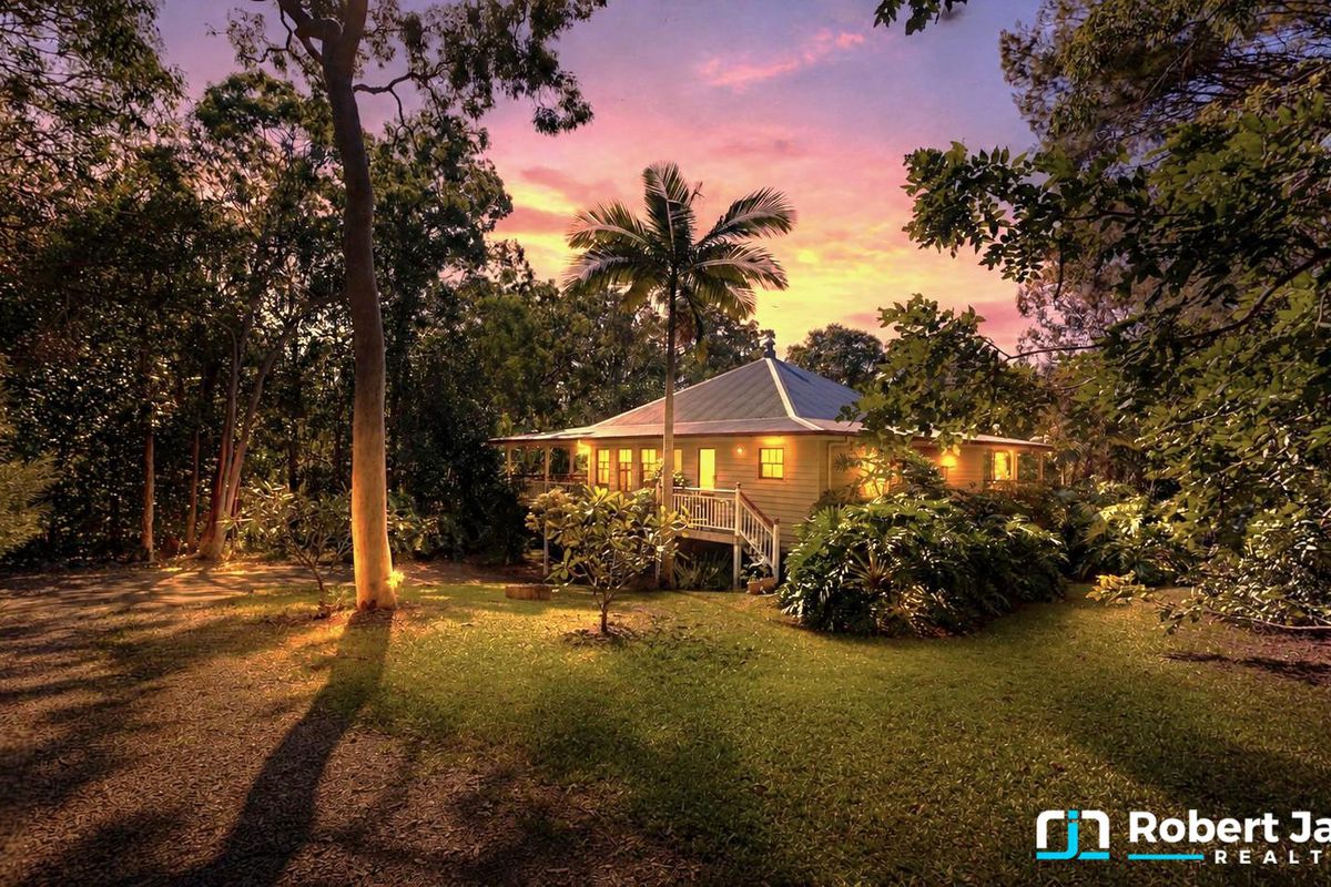 14 Lakeway Drive, Cooroibah