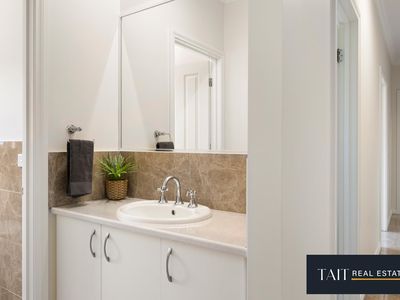 6 Alpine View, Wangaratta