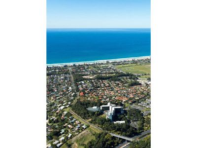 8-16 Admiral Crescent, Tugun