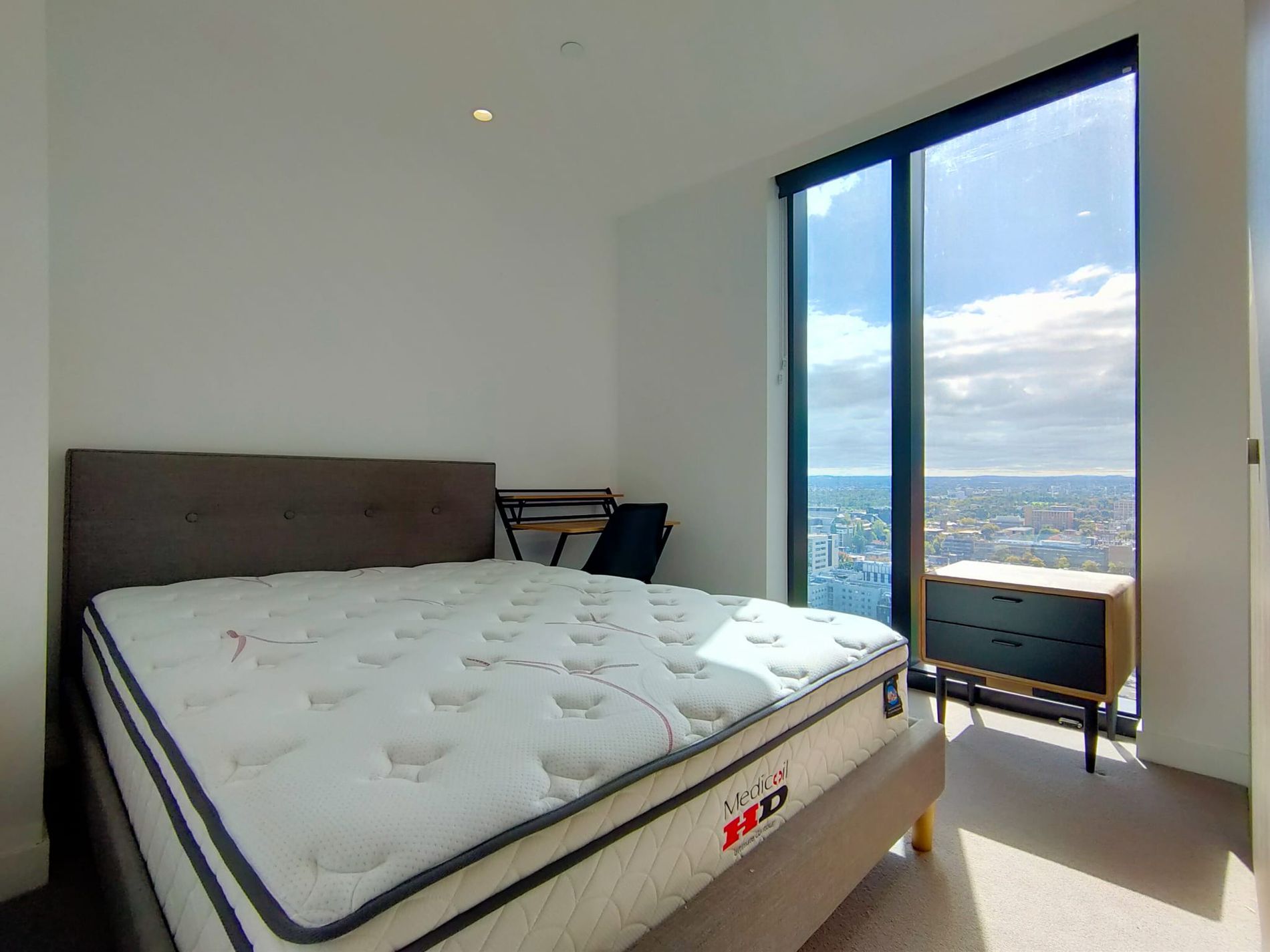 2715 / 160 Victoria Street, Carlton