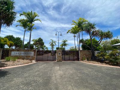130 / 230 Pulgul Street, Urangan