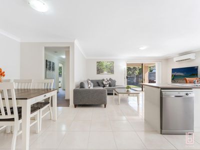 8 Oakmont Place, Woongarrah