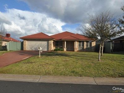 11 Hasting Court, Dubbo