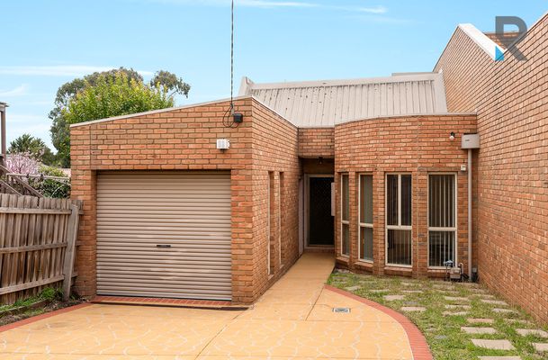 2 / 7 Hawick Court, Greenvale