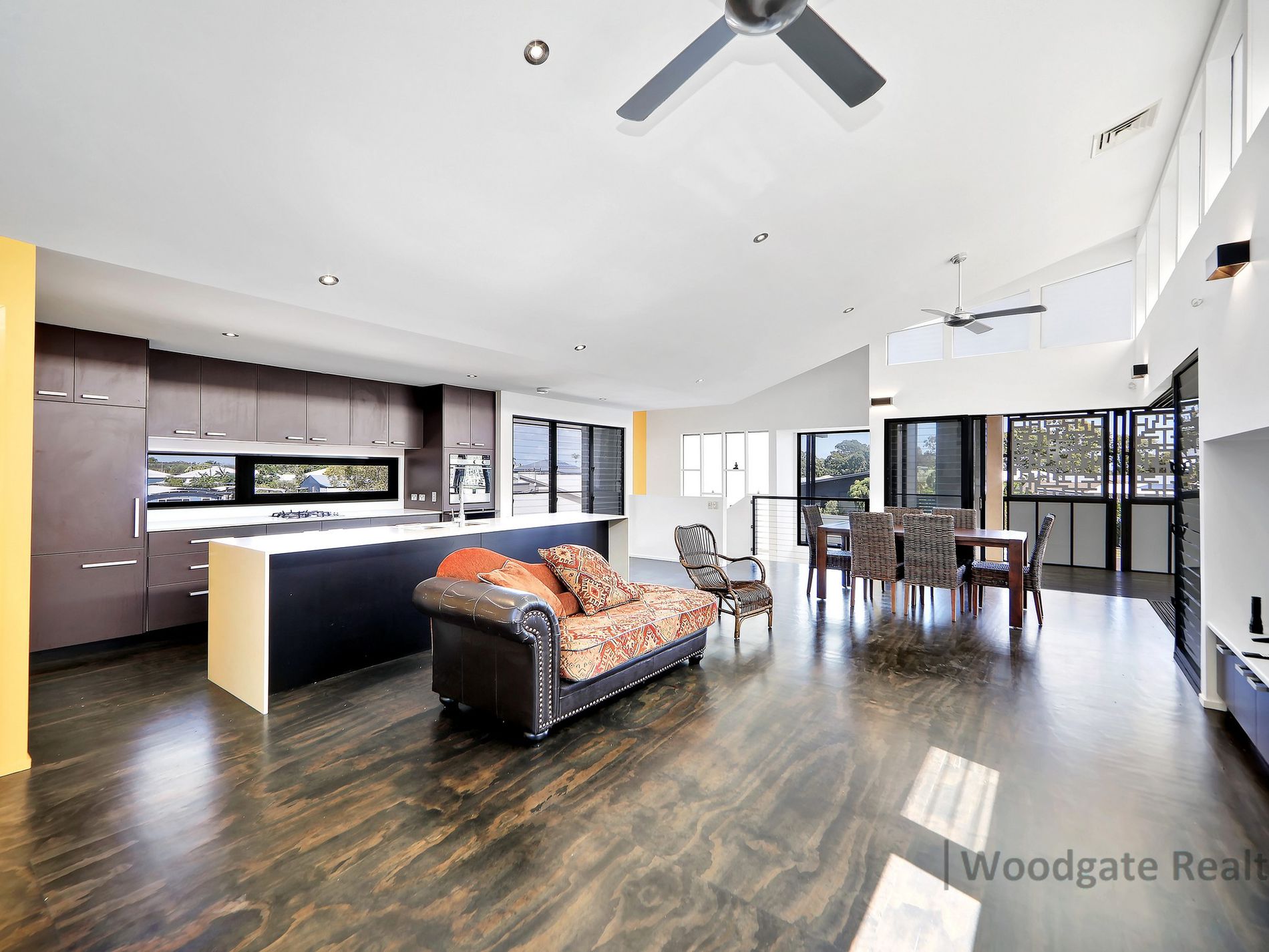 6 WHALE COURT, Woodgate