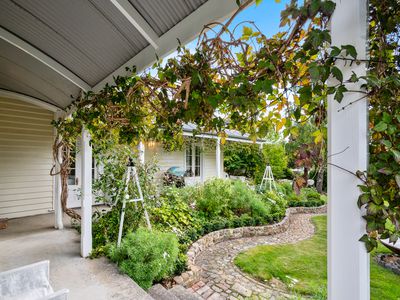 15 Woodbridge Hill Road, Woodbridge