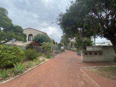 4 / 12 Henson Street, Mandurah