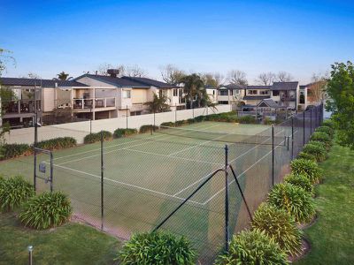 18 The Boulevard, Patterson Lakes