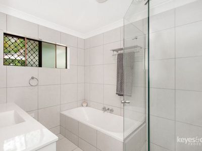 15 Banyan Court, Annandale