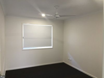 8 Firestone Avenue, Pimpama