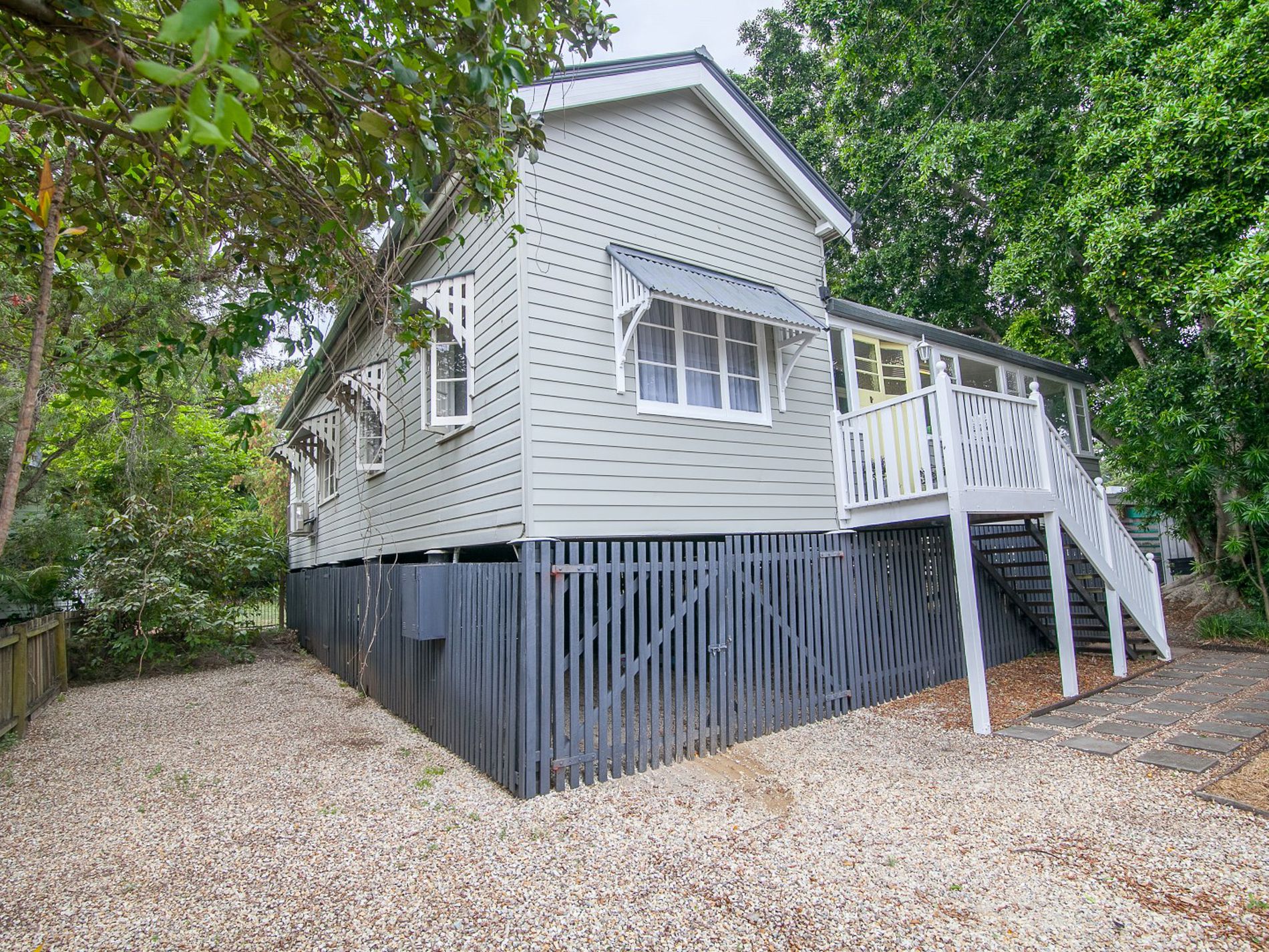 3 GLEBE ROAD, Newtown Ipswich Real Estate