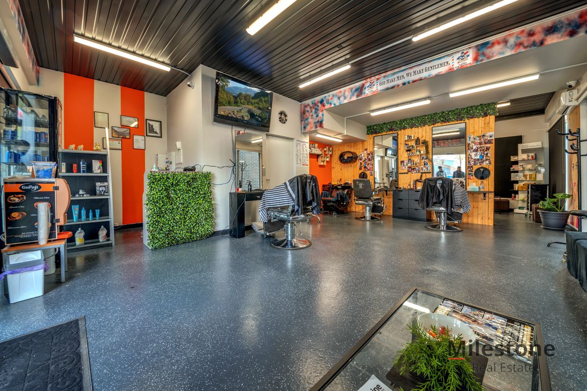 2 / 31 Linden Tree Way, Cranbourne North