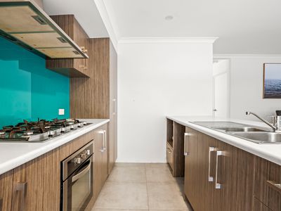 19 Calamocha Way, Piara Waters