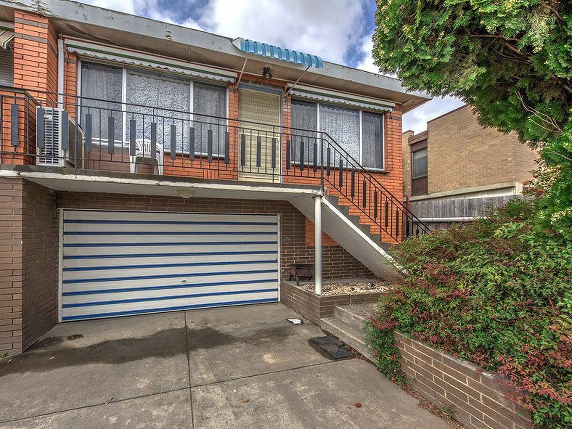 2 / 136 Hoffmans Road, Essendon