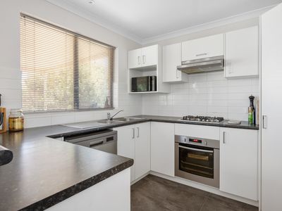 15 / 396 Hay Street, Somerville