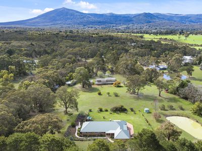 19 Dunn Street, Macedon